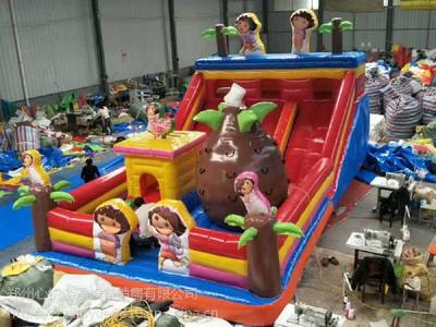 心動圣誕季，悅享歡樂時 商場超市必備的圣誕老人氣模充氣玩具